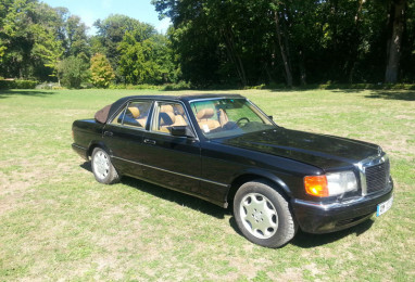 Mercedes-560-Landaulet-02